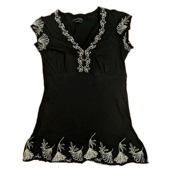 BCBG MAX AZRIA Tops - BCBGMAXAZRIA Embroidered 100% Cotton Sz M Capsule Whimsygoth Goblincore T-shirt